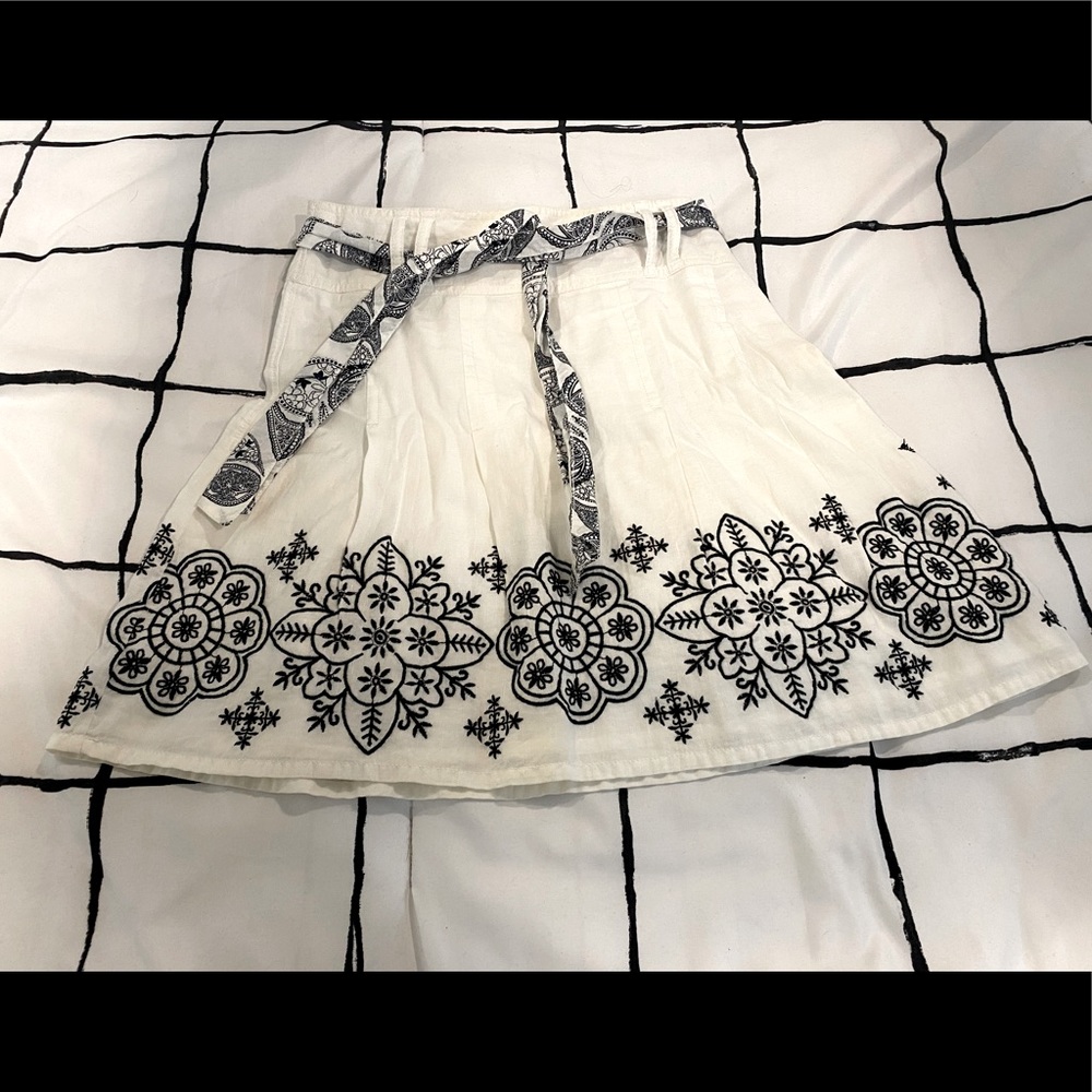 Esprit White skirt with Black embroidery